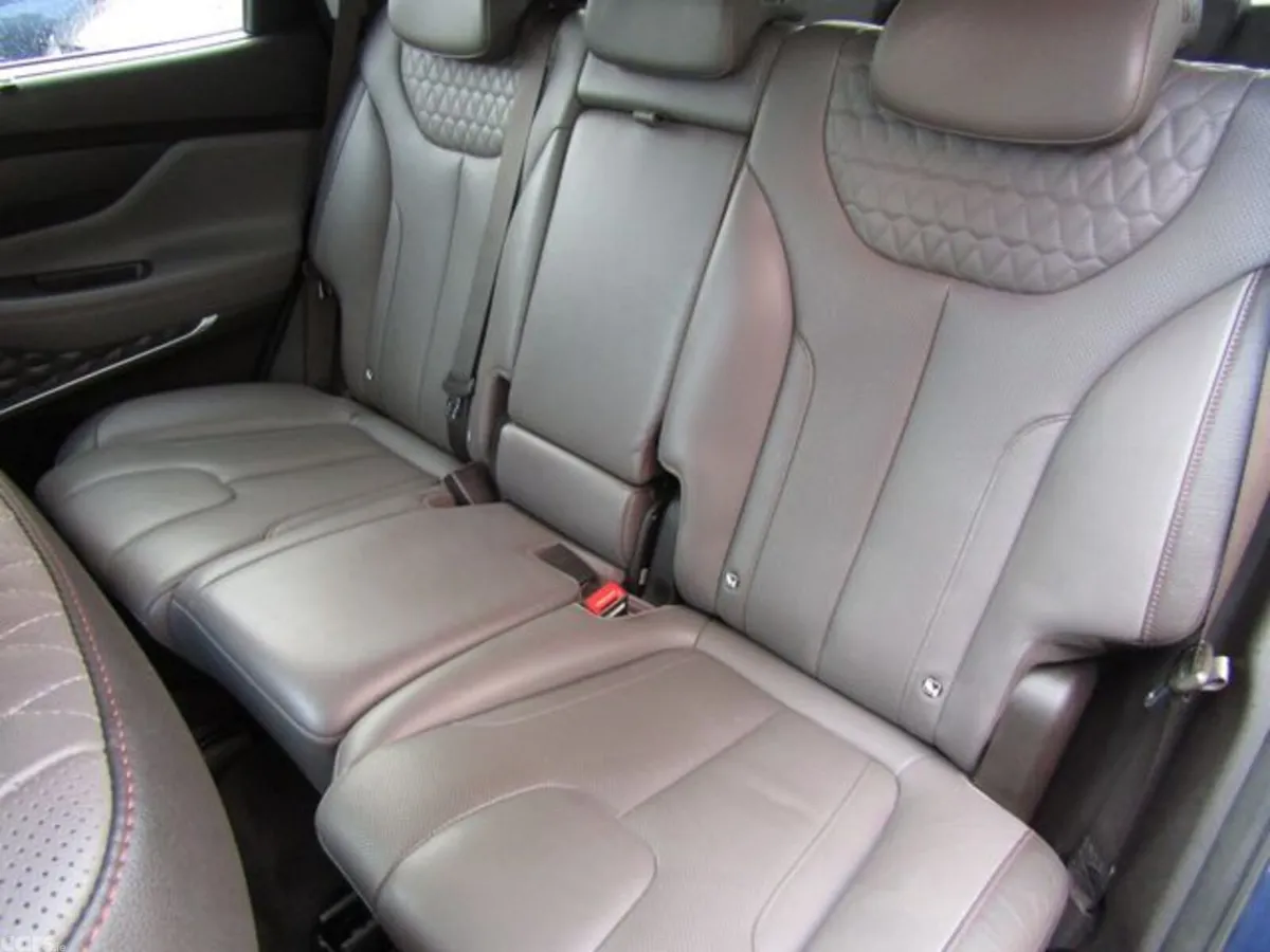 Hyundai Santa Fe Estate, Diesel, 2019, Blue