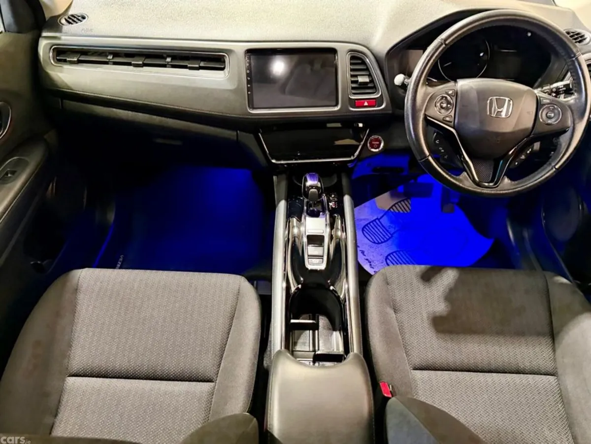 Honda Vezel SUV, Petrol Hybrid, 2014, White
