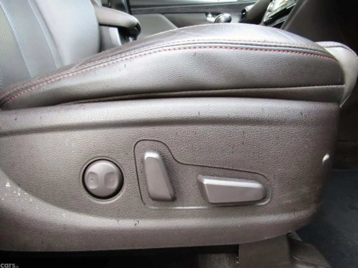 Hyundai Santa Fe Estate, Diesel, 2019, Blue