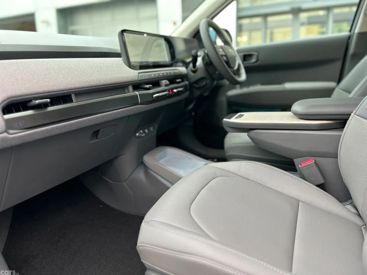 Kia EV3 SUV, Electric, 2027, Blue