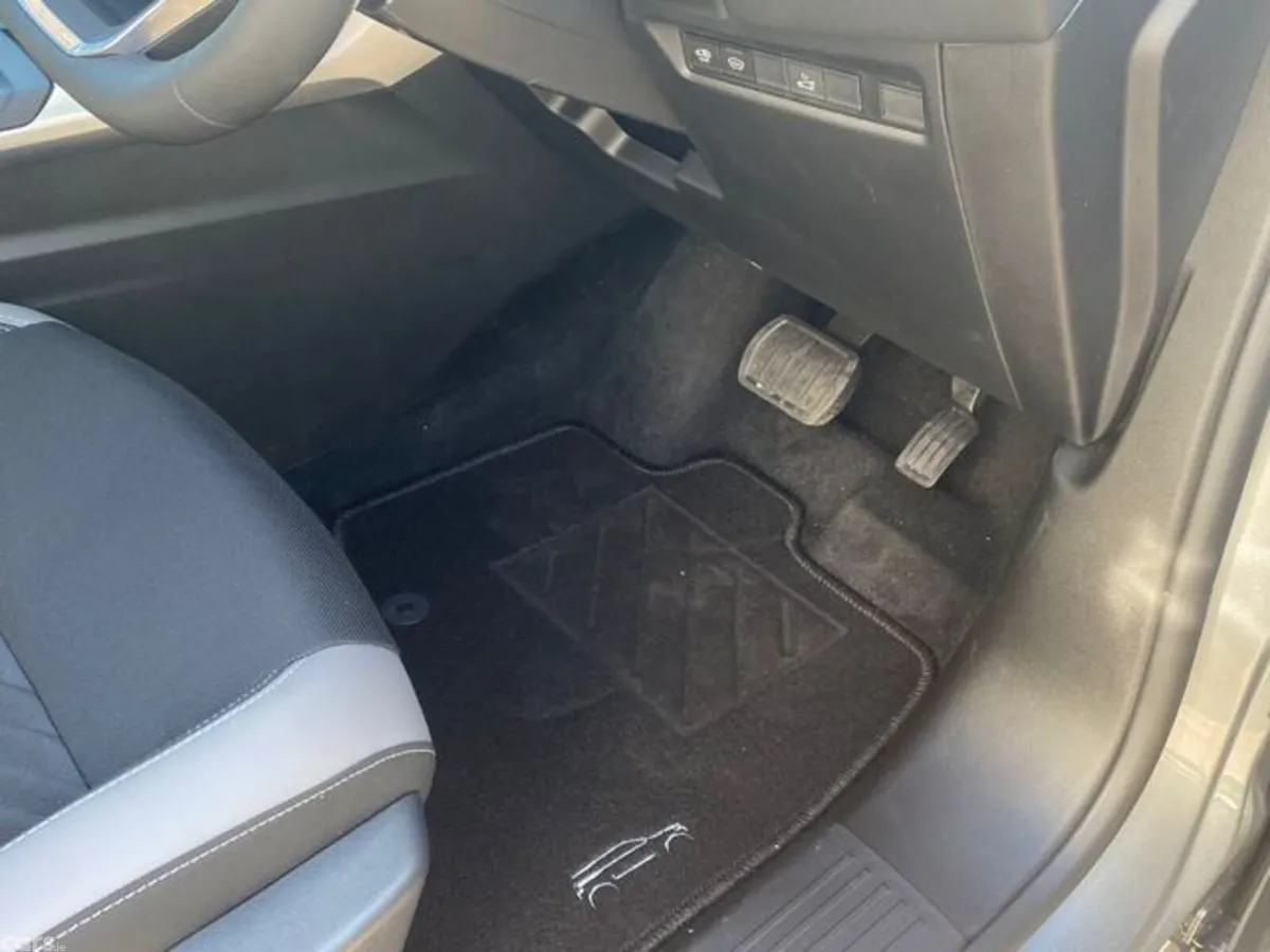Jeep Compass SUV, Petrol, 2026, Grey
