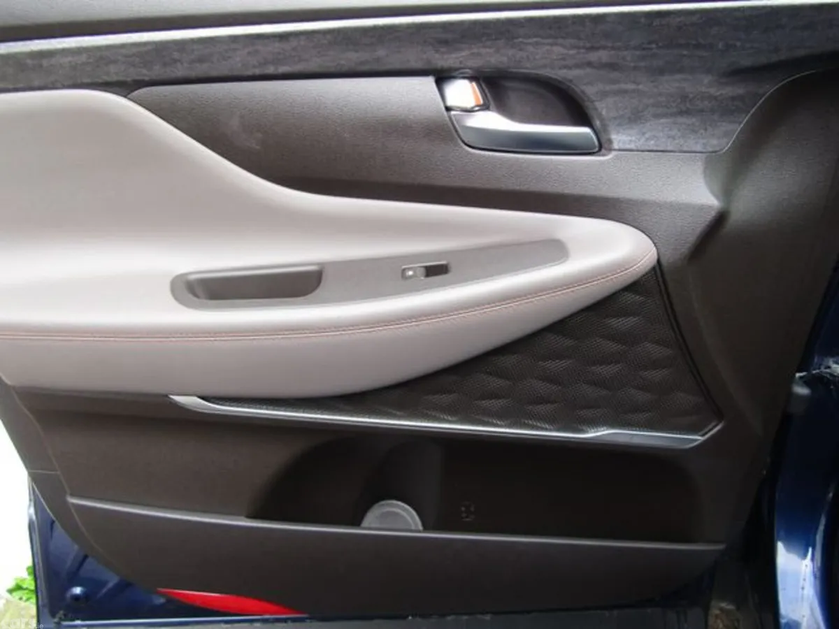 Hyundai Santa Fe Estate, Diesel, 2019, Blue