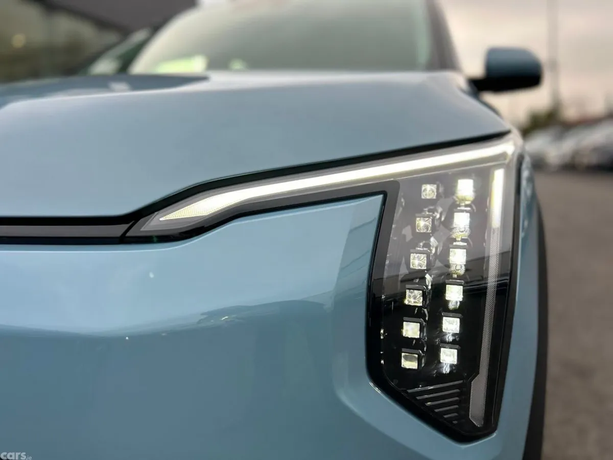 Kia EV3 SUV, Electric, 2027, Blue