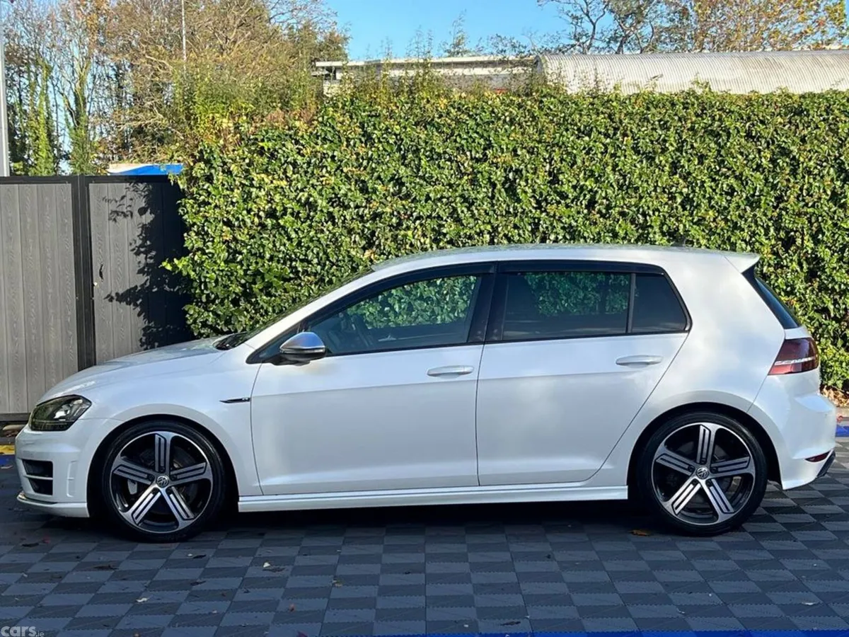 Volkswagen Golf Hatchback, Petrol, 2014, White
