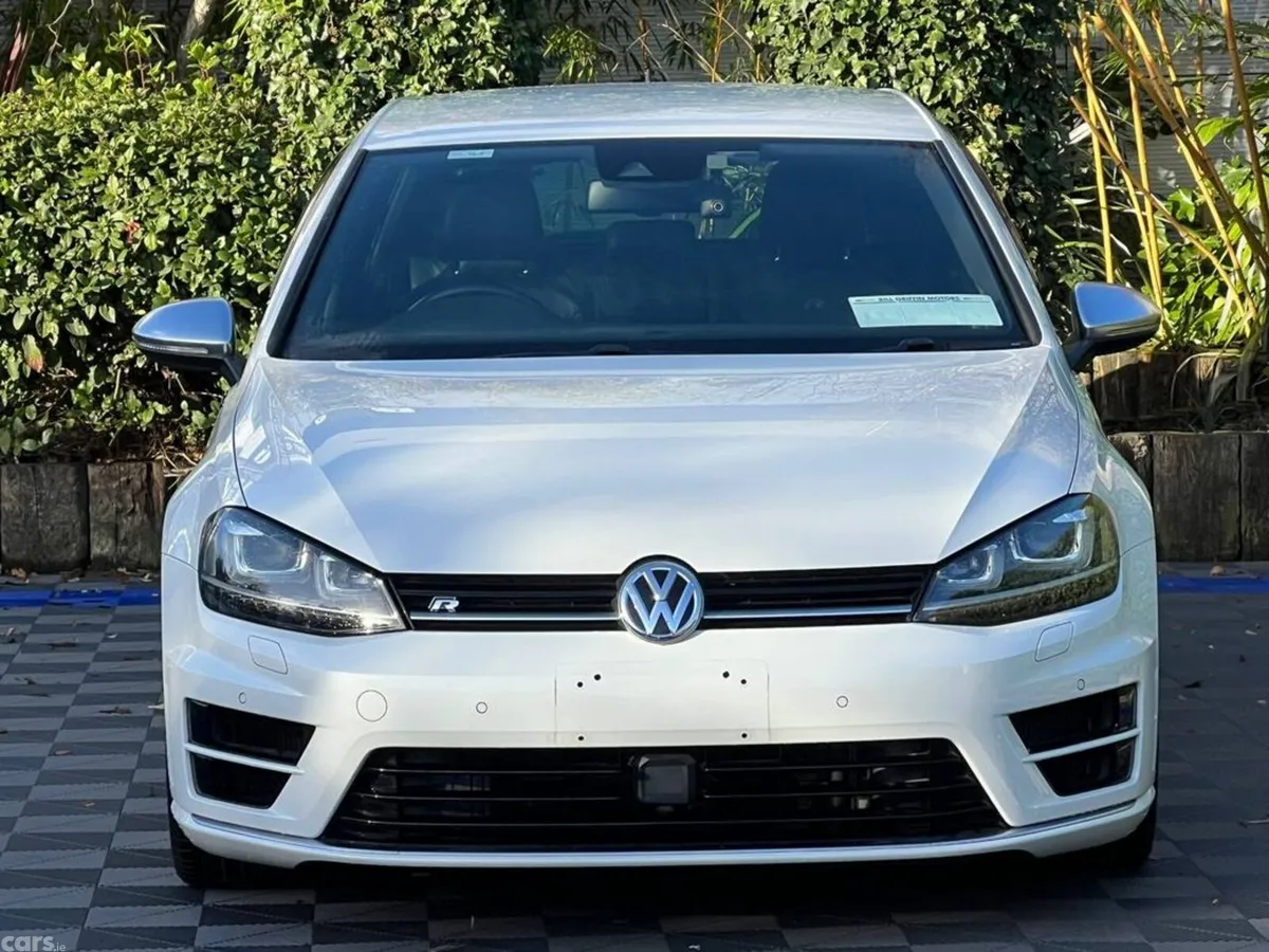 Volkswagen Golf Hatchback, Petrol, 2014, White