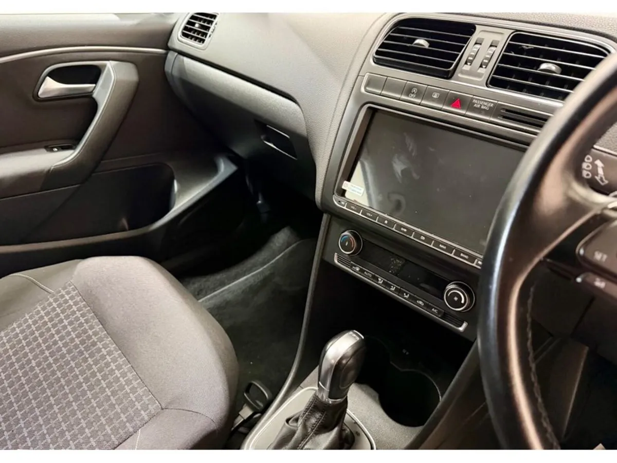 Volkswagen Polo Hatchback, Petrol, 2014, Brown