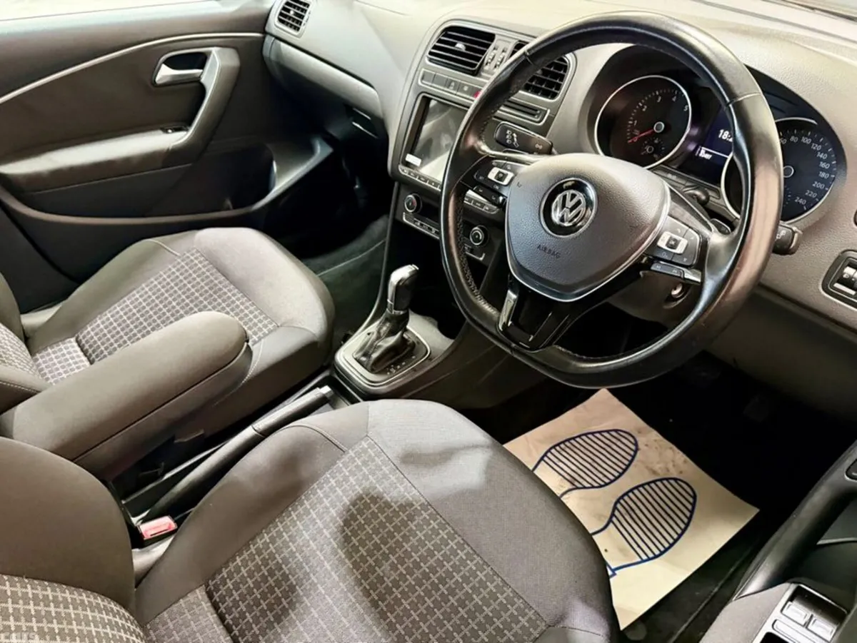 Volkswagen Polo Hatchback, Petrol, 2014, Brown