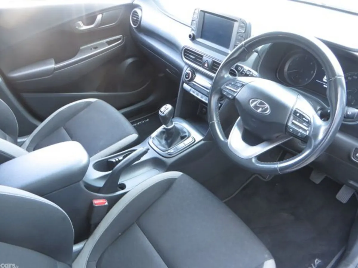 Hyundai KONA MPV, Diesel, 2020, White