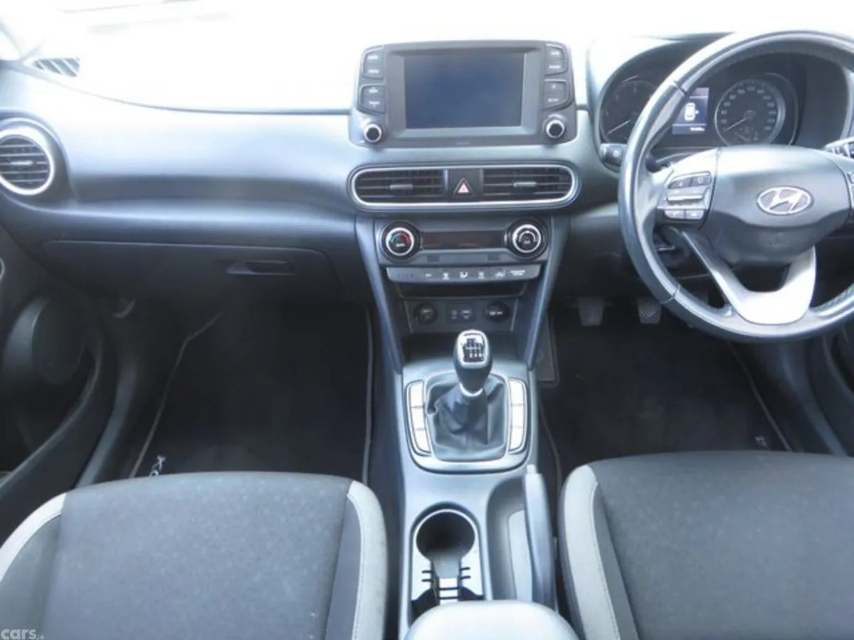 Hyundai KONA MPV, Diesel, 2020, White
