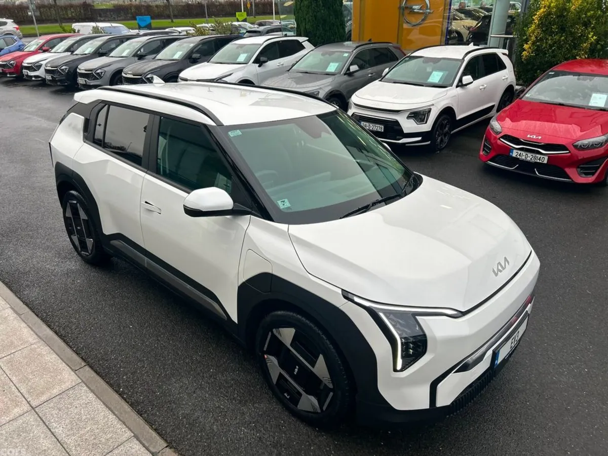 Kia EV3 SUV, Electric, 2027, White