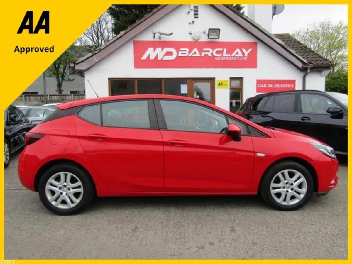 Opel Astra Hatchback, Petrol, 2017, Red