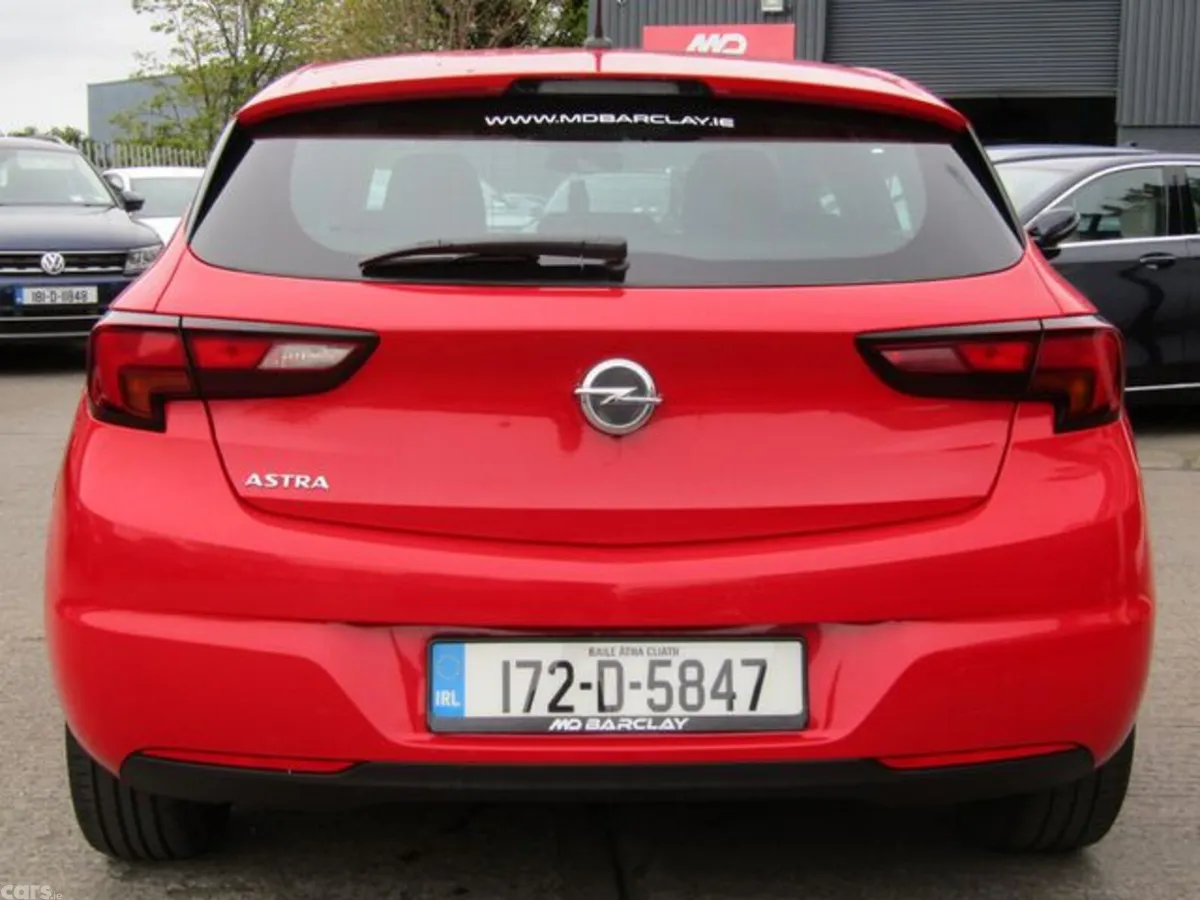Opel Astra Hatchback, Petrol, 2017, Red