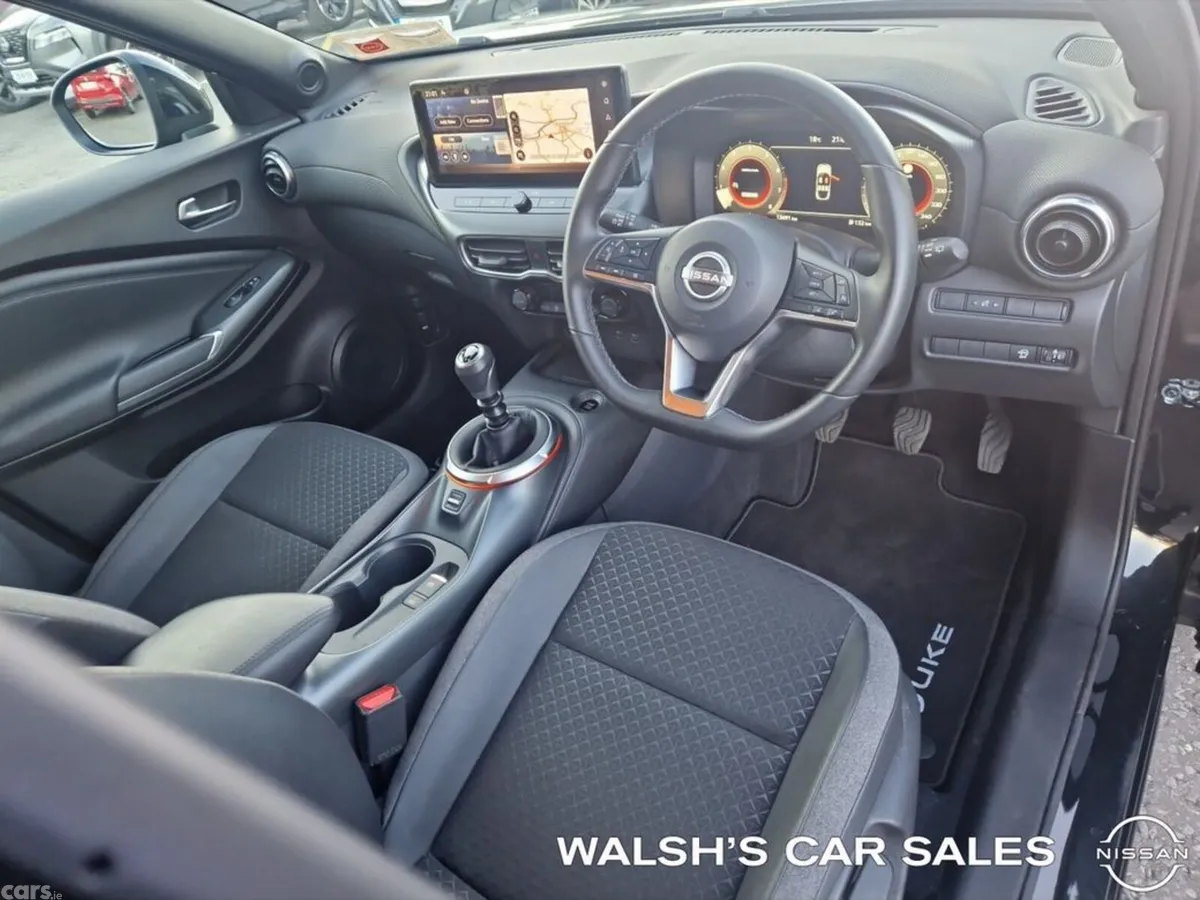 Nissan Juke MPV, Petrol, 2025, Black