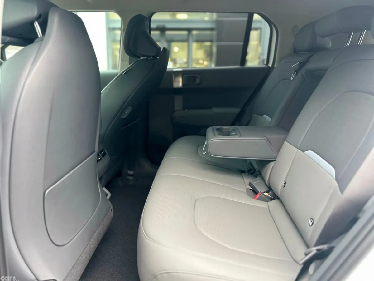 Kia EV3 SUV, Electric, 2027, White