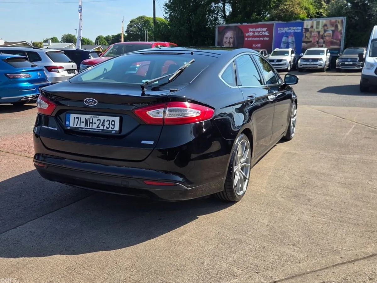 Ford Mondeo Hatchback, Diesel, 2017, Black