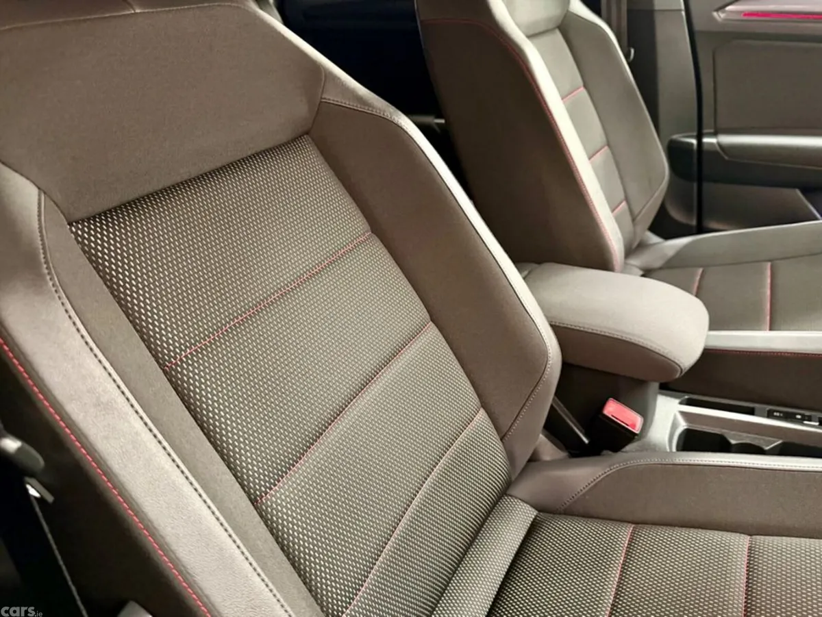 Volkswagen T-Roc SUV, Diesel, 2021, Blue