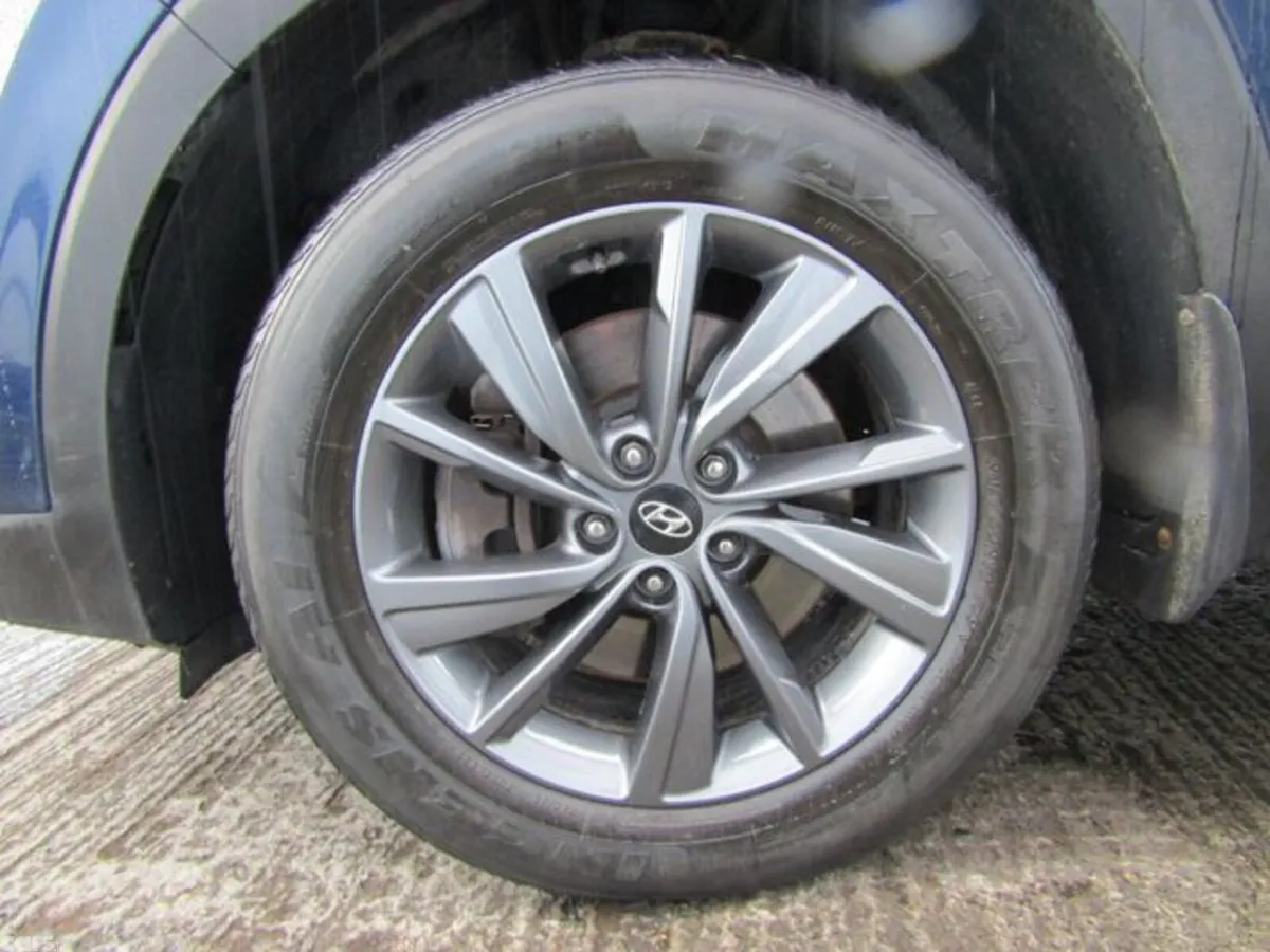 Hyundai Santa Fe Estate, Diesel, 2019, Blue