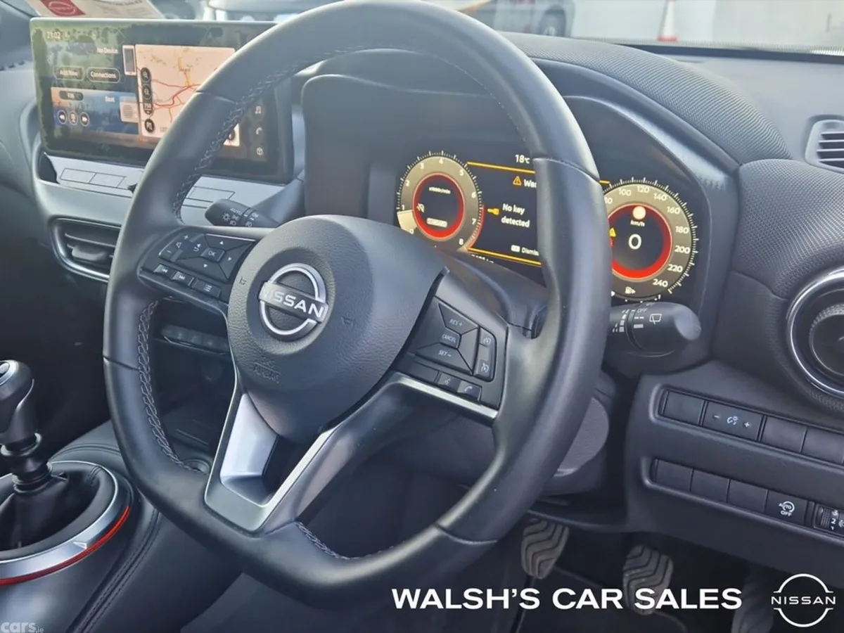 Nissan Juke MPV, Petrol, 2025, Black