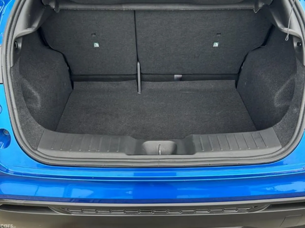 Nissan Juke MPV, Petrol, 2024, Blue