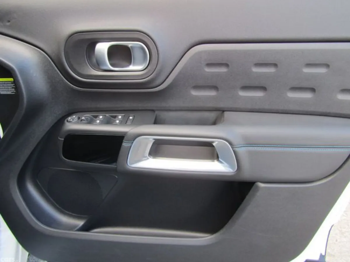 Citroen C5 Aircross Hatchback, Petrol Plug-in Hybrid, 2023, White