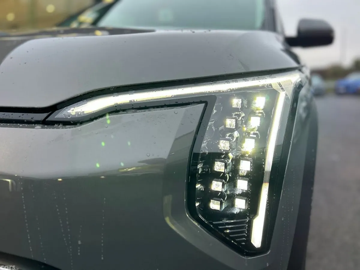Kia EV3 SUV, Electric, 2027, Grey
