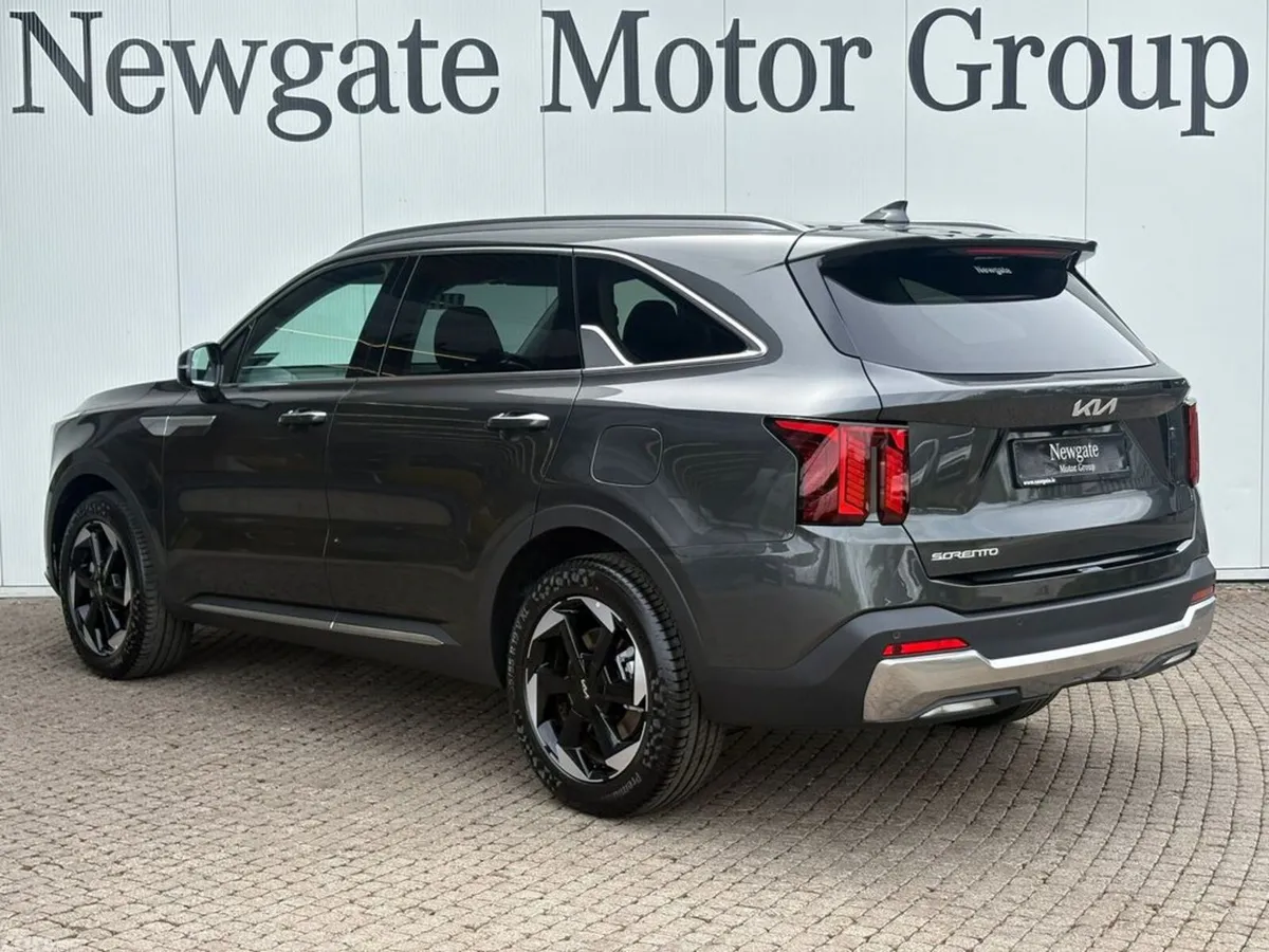 Kia Sorento SUV, Diesel, 2027, Grey