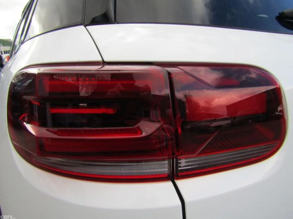 Citroen C5 Aircross Hatchback, Petrol Plug-in Hybrid, 2023, White