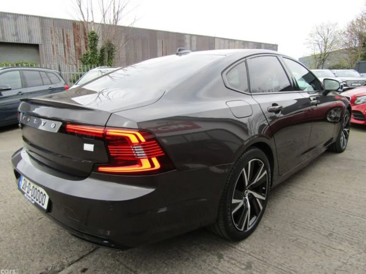 Volvo S90 Saloon, Petrol Plug-in Hybrid, 2021, Grey
