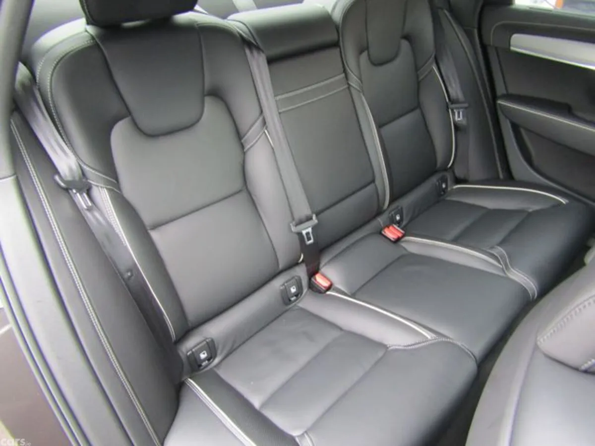 Volvo S90 Saloon, Petrol Plug-in Hybrid, 2021, Grey