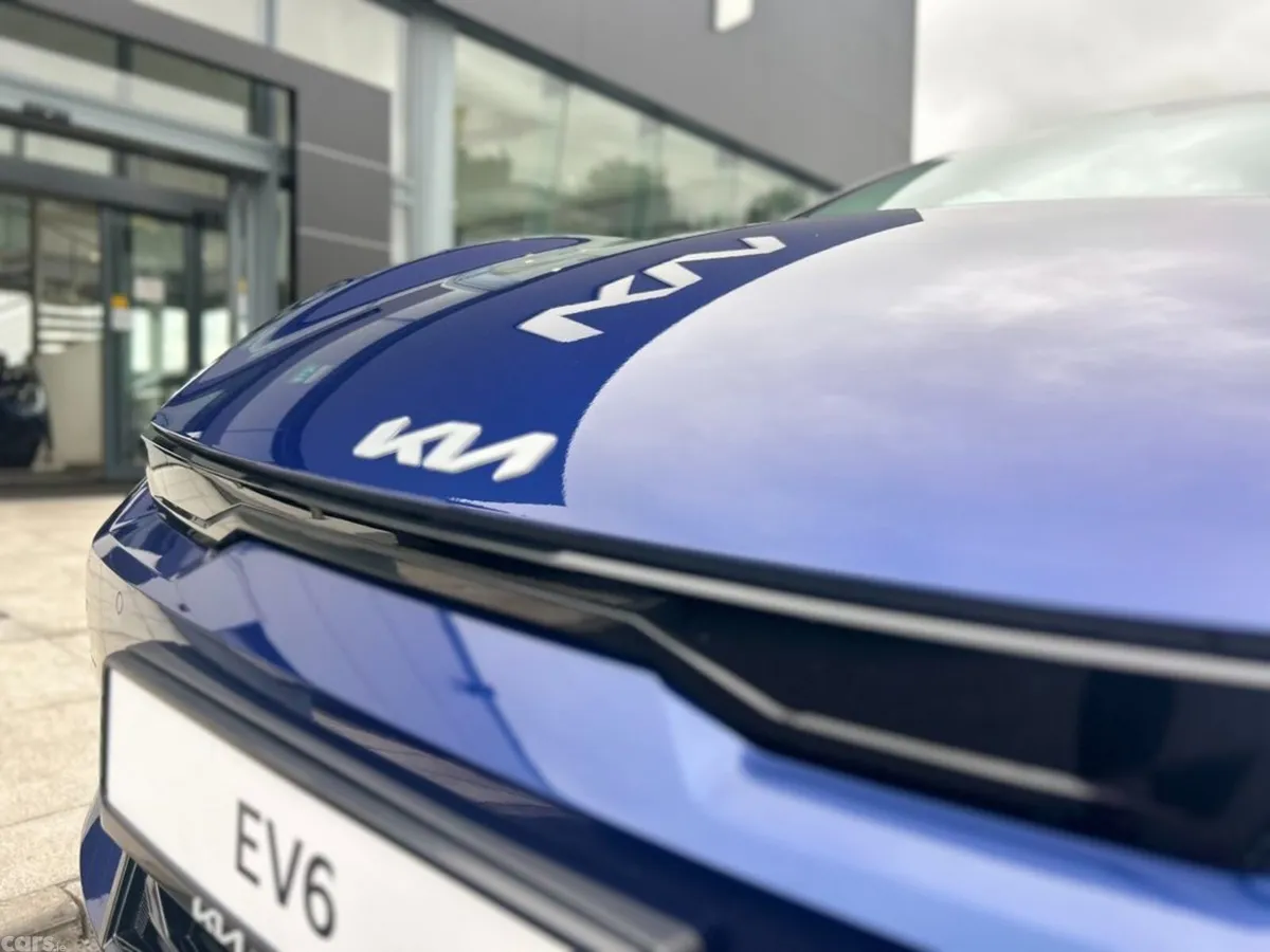 Kia EV6 SUV, Electric, 2027, Blue