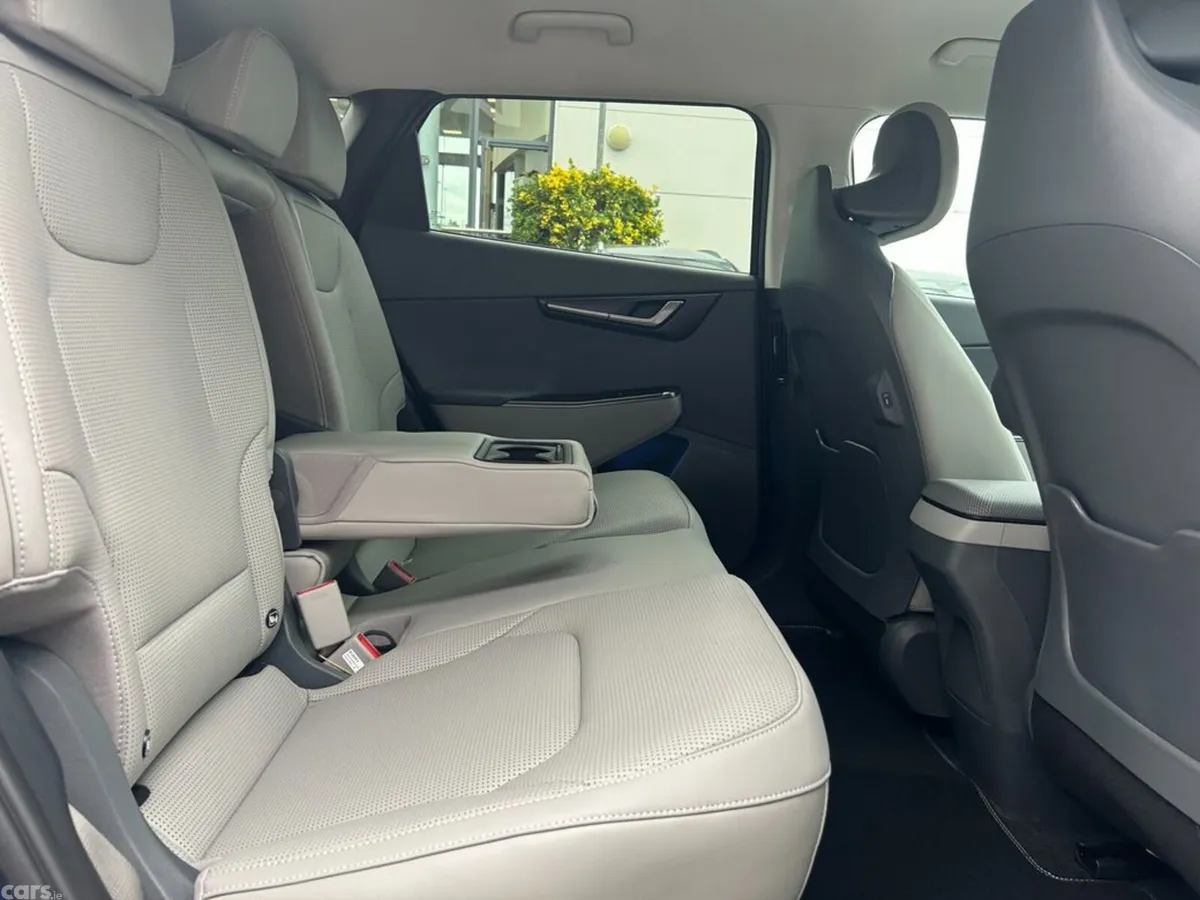 Kia EV6 SUV, Electric, 2027, Blue