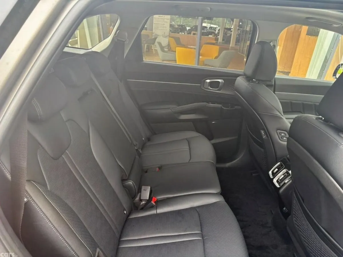 Kia Sorento SUV, Petrol Plug-in Hybrid, 2026, Grey