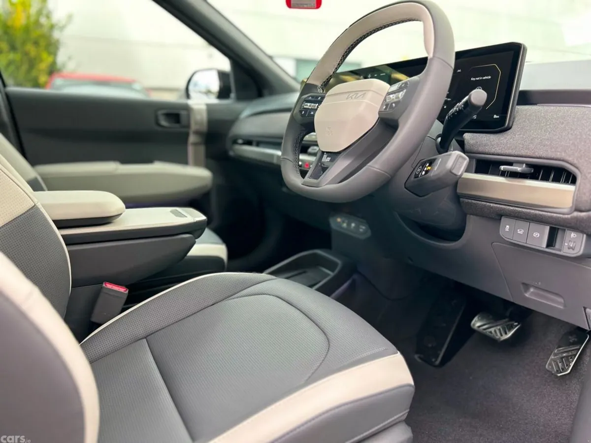 Kia EV3 SUV, Electric, 2027, Blue