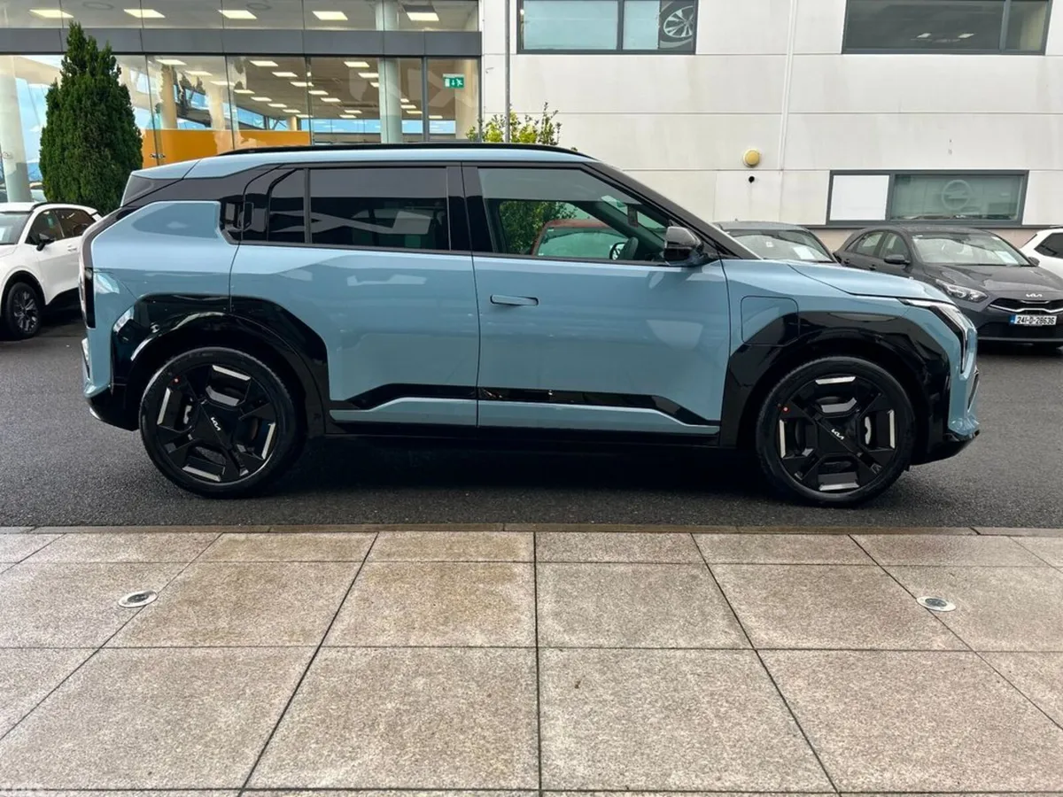 Kia EV3 SUV, Electric, 2027, Blue