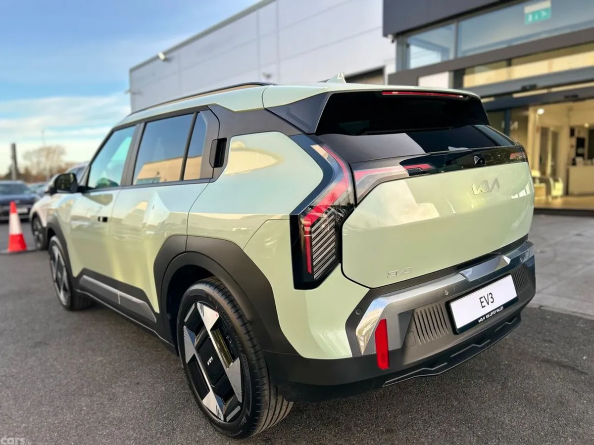 Kia EV3 SUV, Electric, 2027, Green