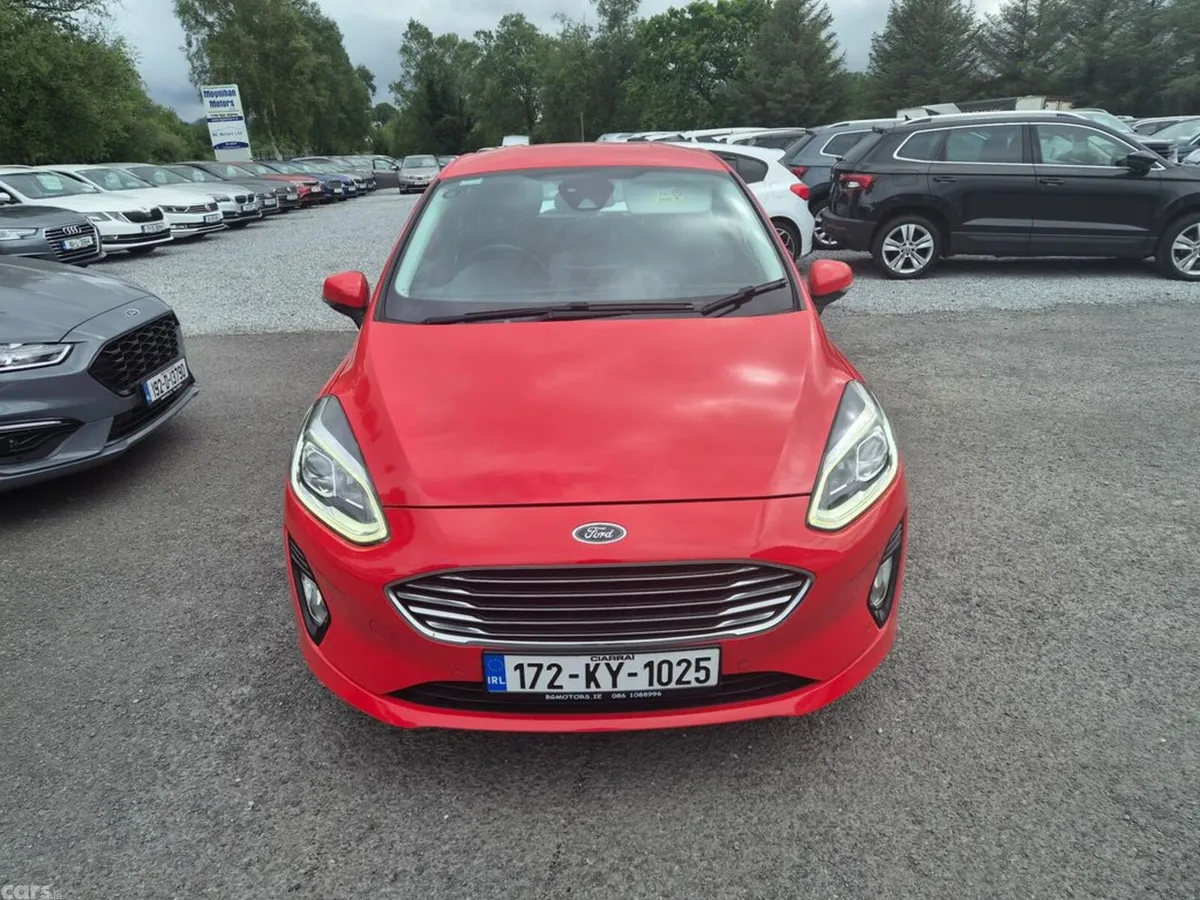 Ford Fiesta Hatchback, Petrol, 2017, Red