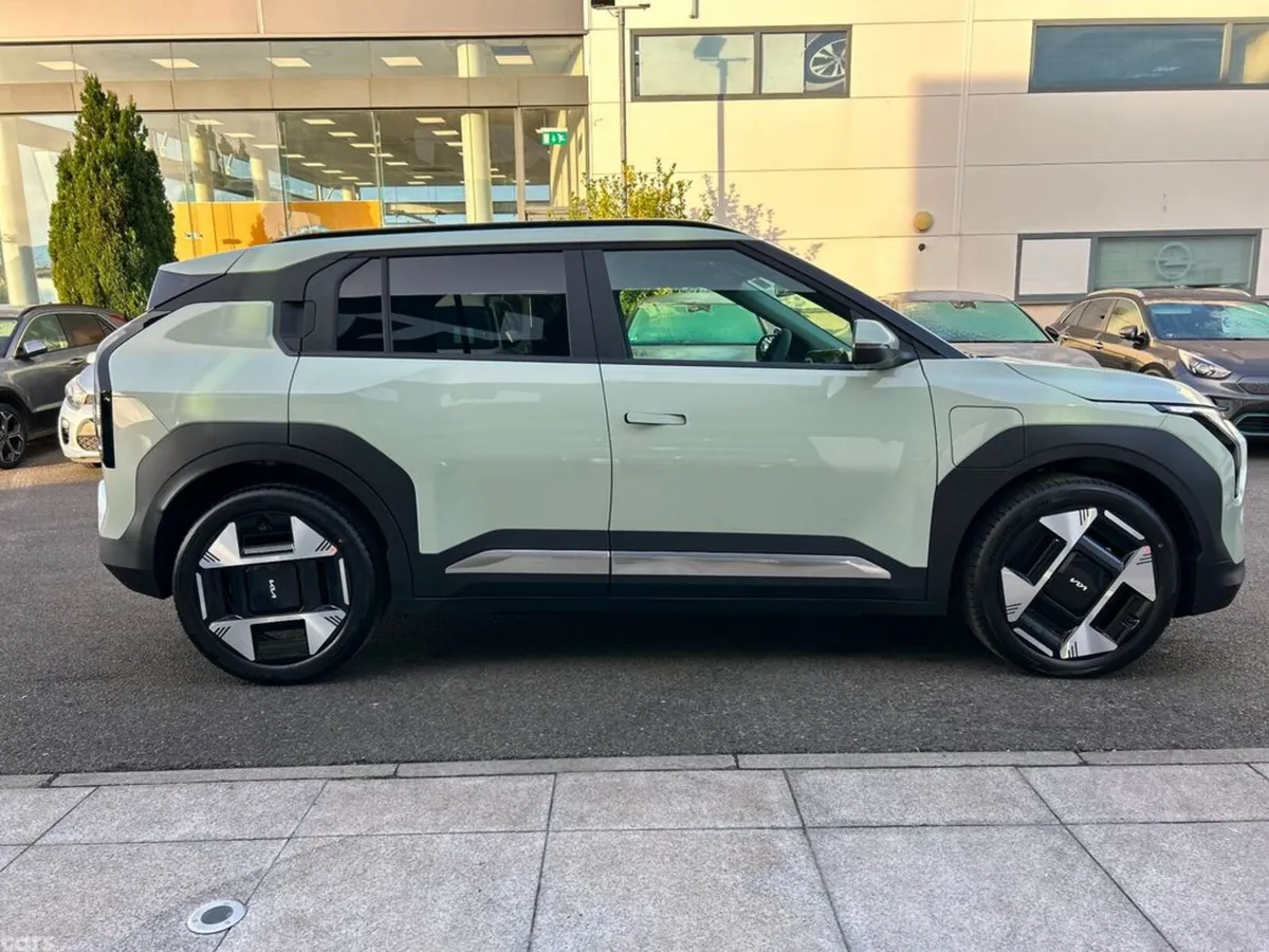 Kia EV3 SUV, Electric, 2027, Green