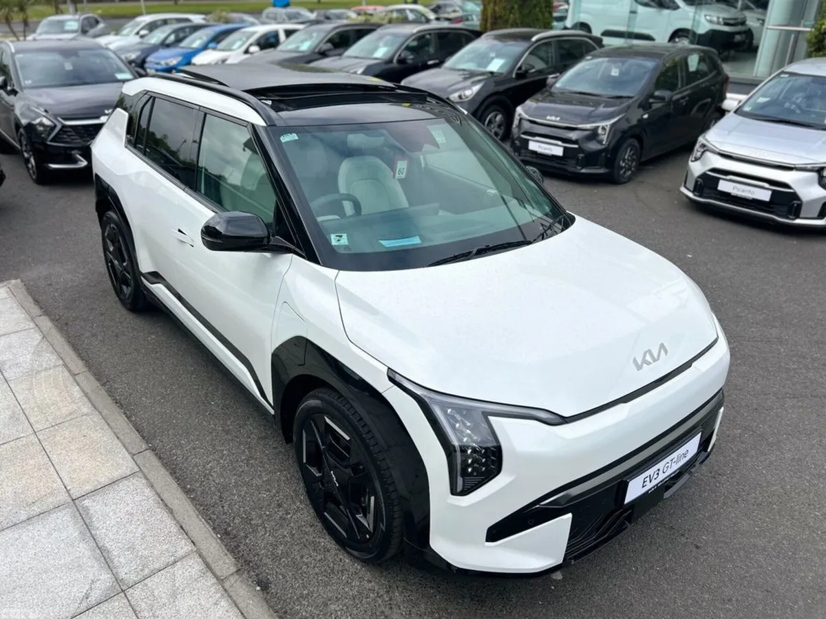 Kia EV3 SUV, Electric, 2027, White