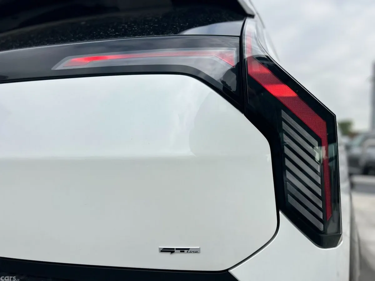 Kia EV3 SUV, Electric, 2027, White