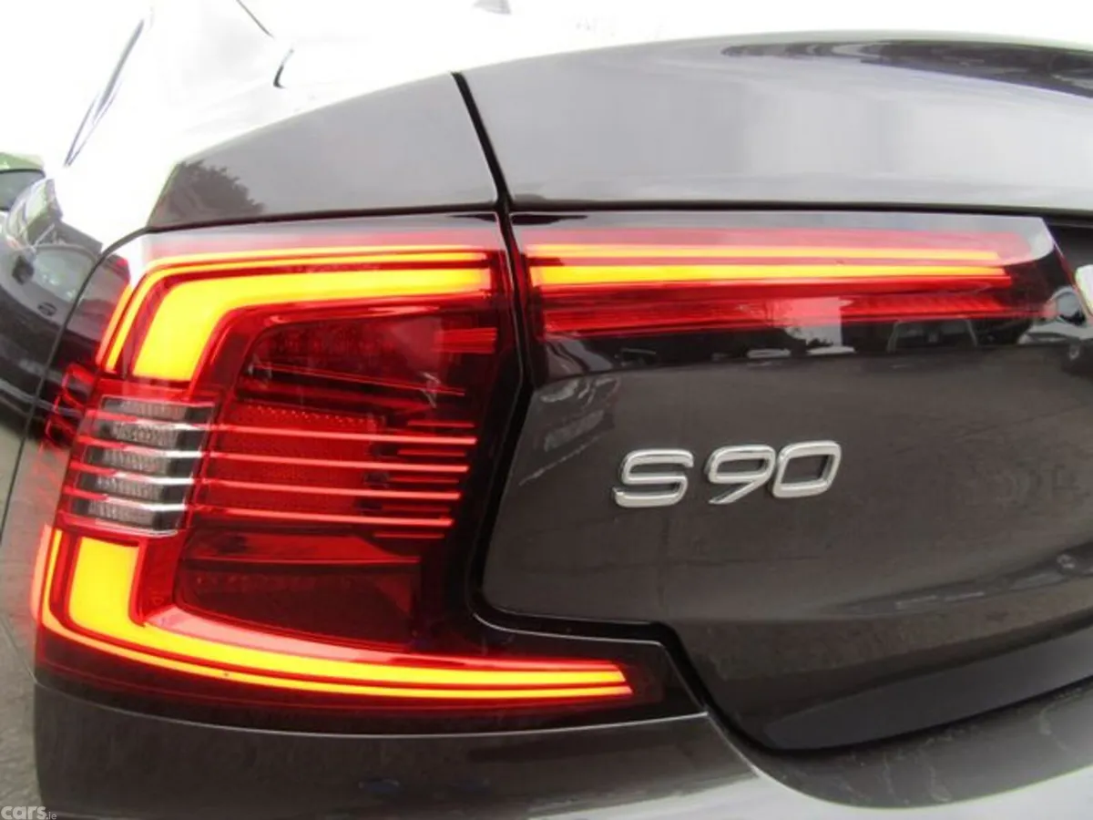 Volvo S90 Saloon, Petrol Plug-in Hybrid, 2021, Grey