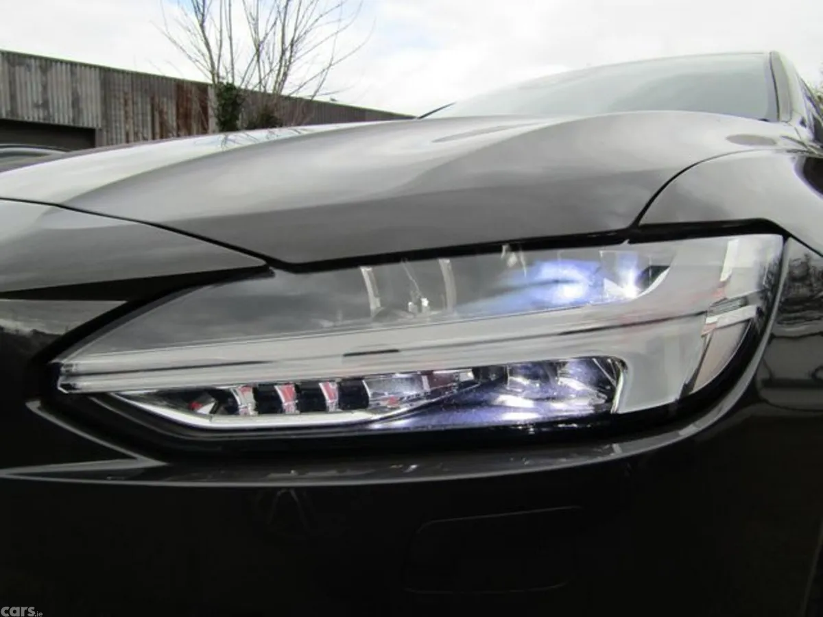 Volvo S90 Saloon, Petrol Plug-in Hybrid, 2021, Grey