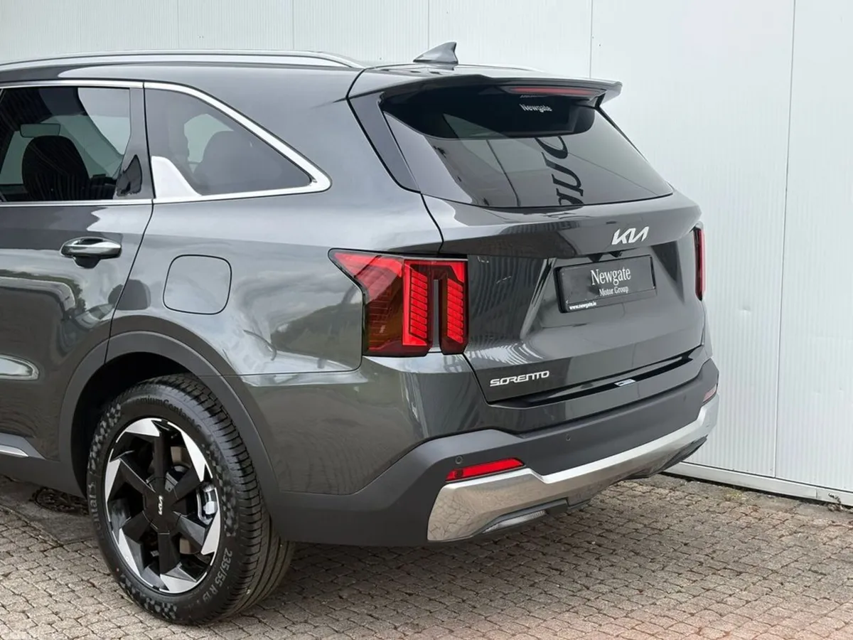 Kia Sorento SUV, Diesel, 2027, Grey