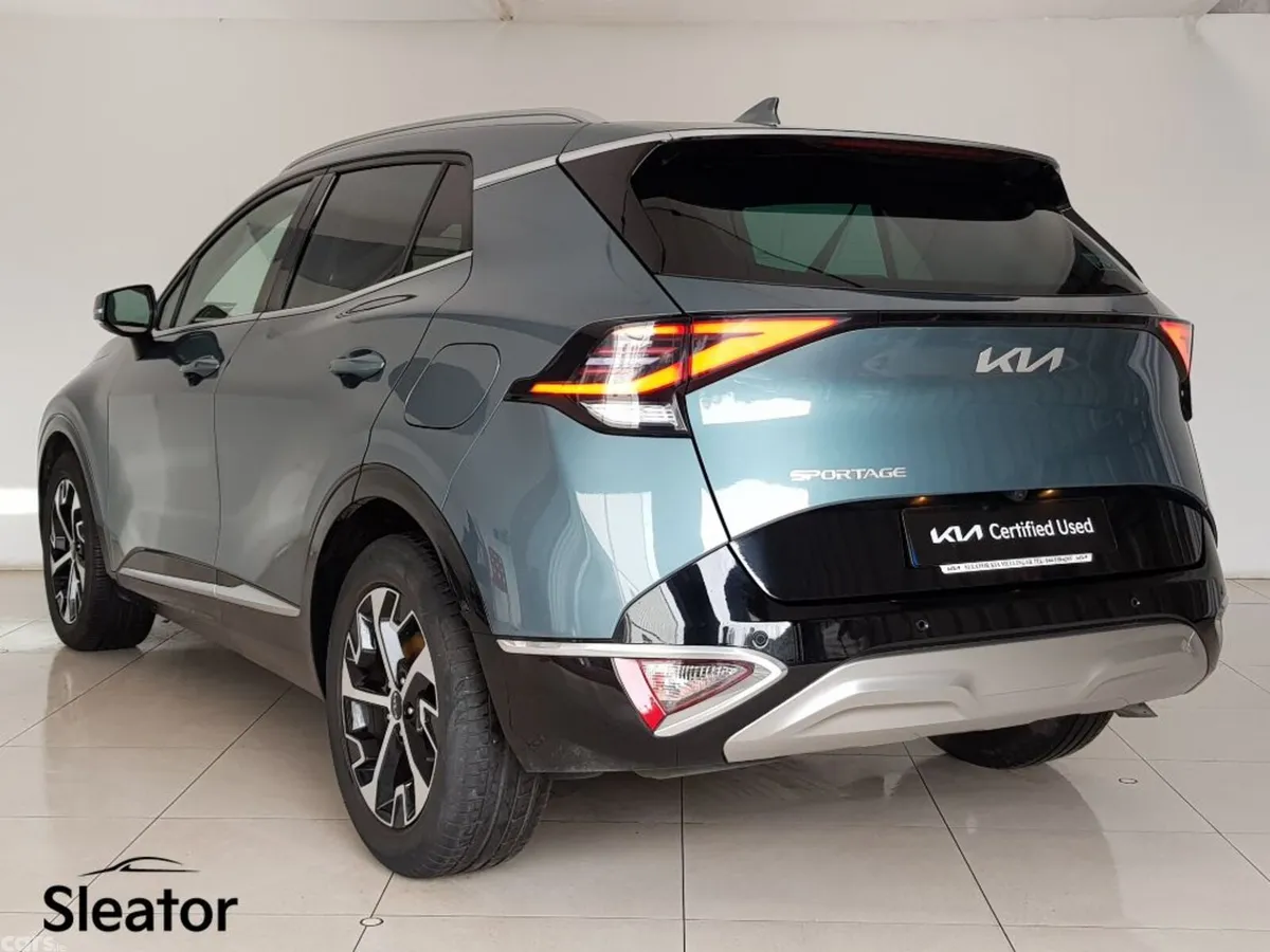 Kia Sportage MPV, Diesel, 2022, Grey