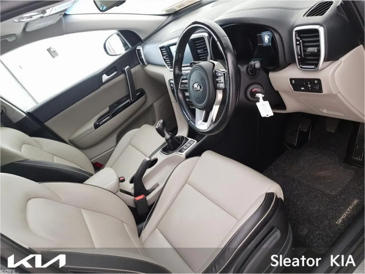 Kia Sportage MPV, Diesel, 2019, Grey