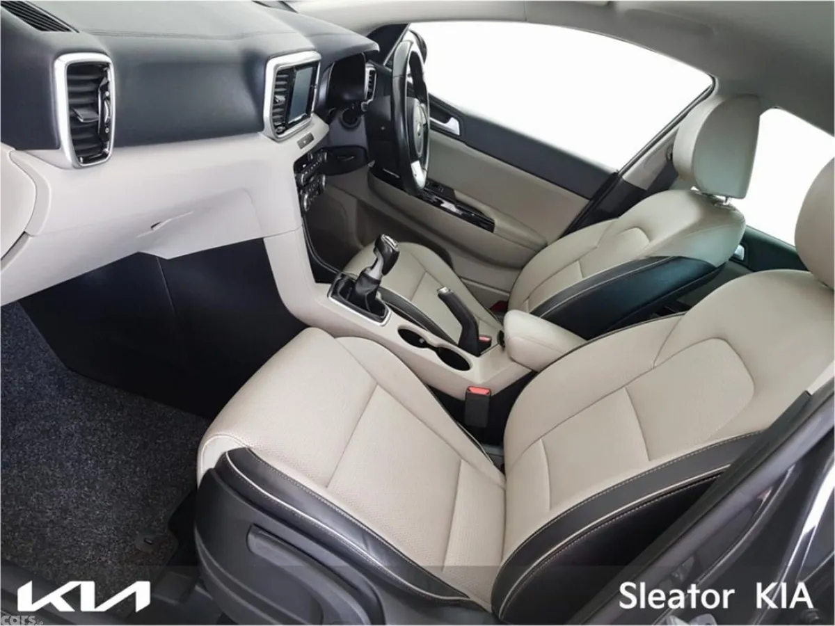 Kia Sportage MPV, Diesel, 2019, Grey