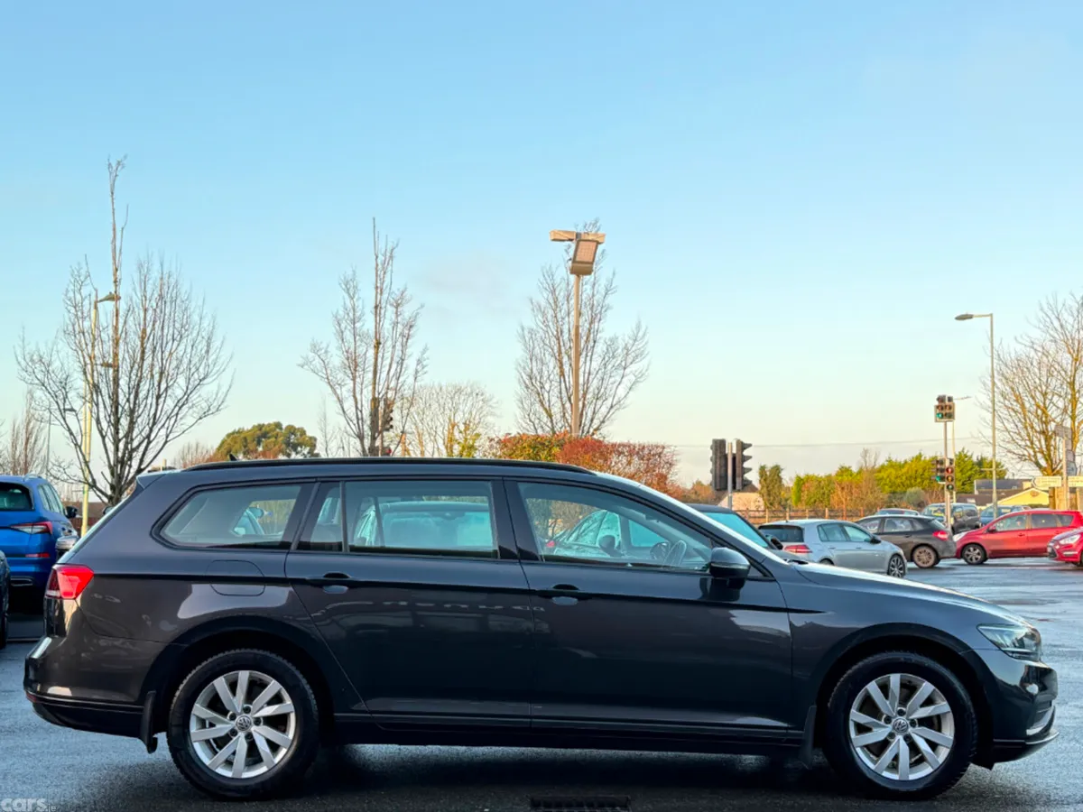 Volkswagen Passat Estate, Diesel, 2020, Grey