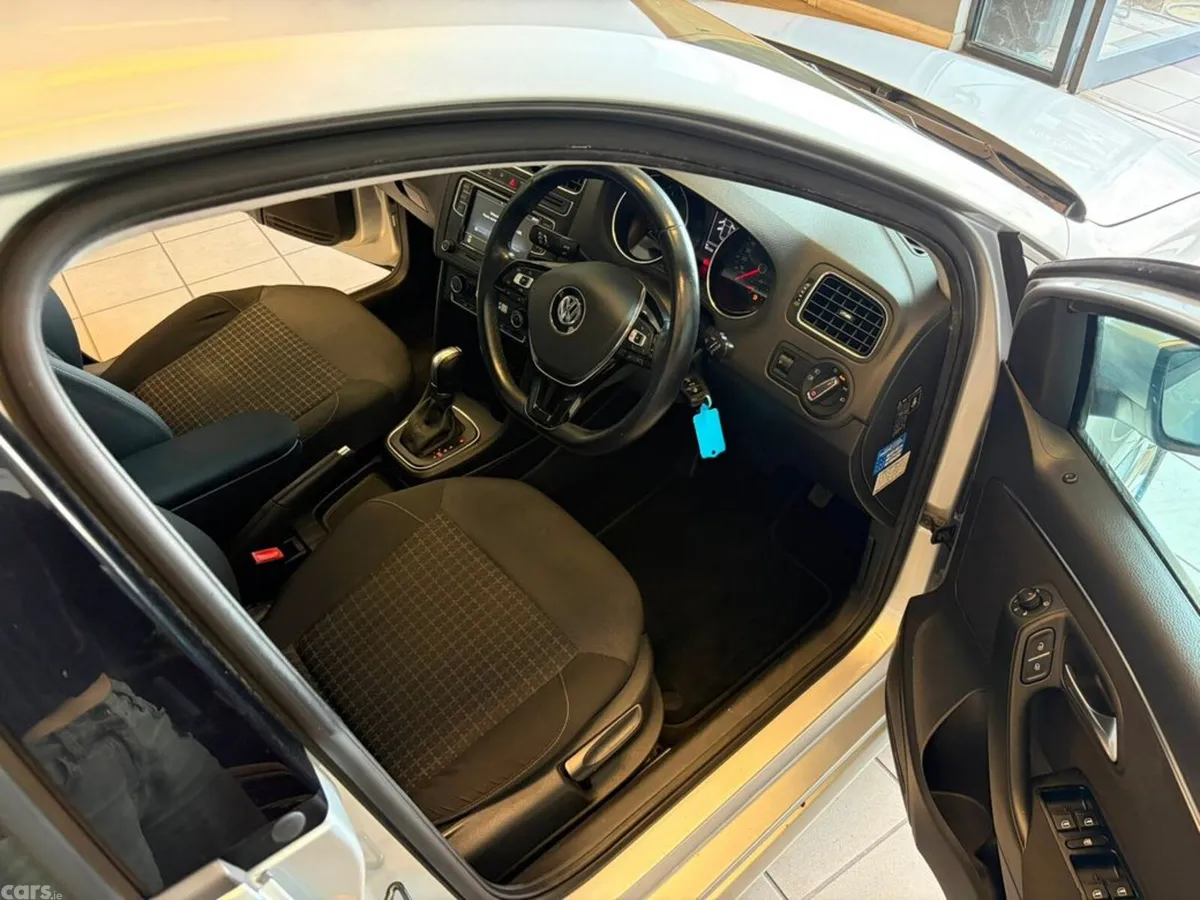 Volkswagen Polo Hatchback, Petrol, 2015, Silver