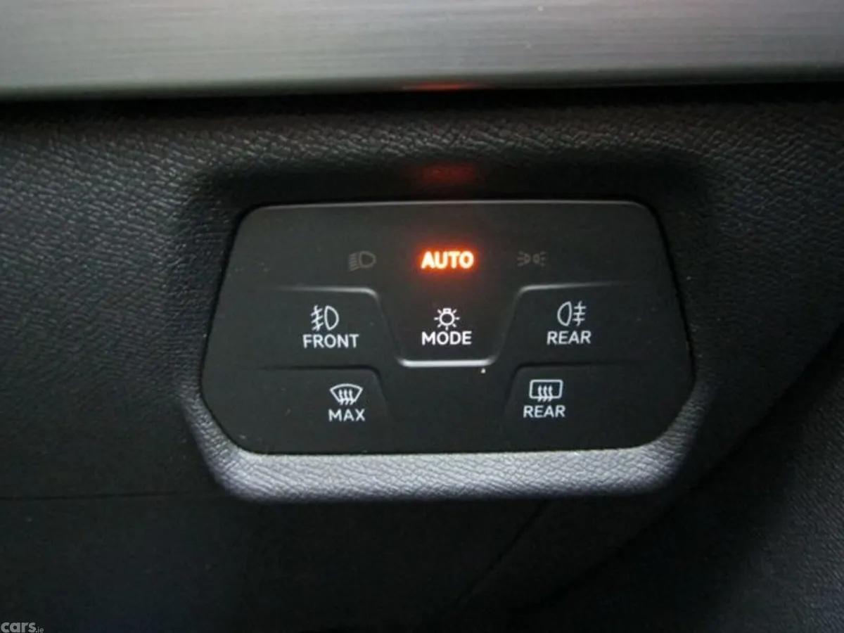 SEAT Leon Estate, Diesel, 2021, White