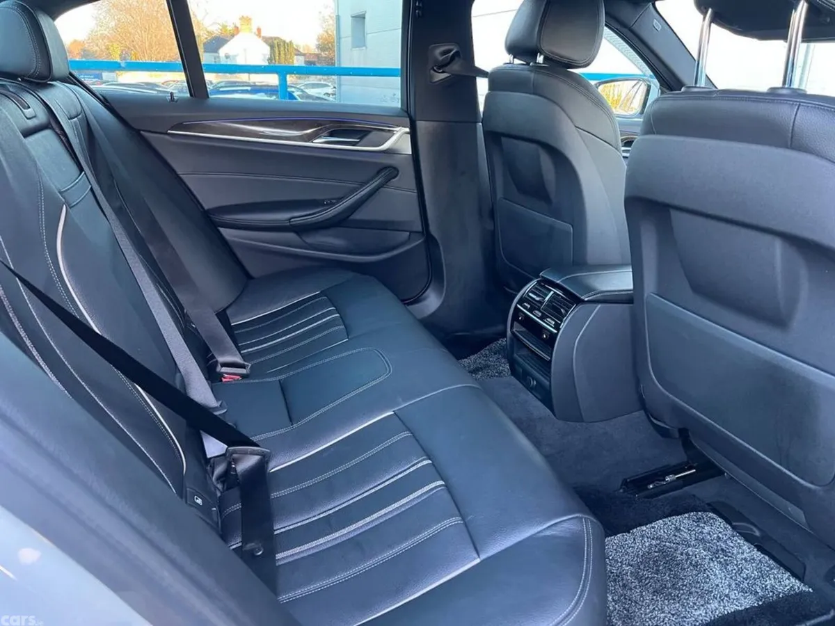 BMW 5-Series Saloon, Petrol Plug-in Hybrid, 2017, White