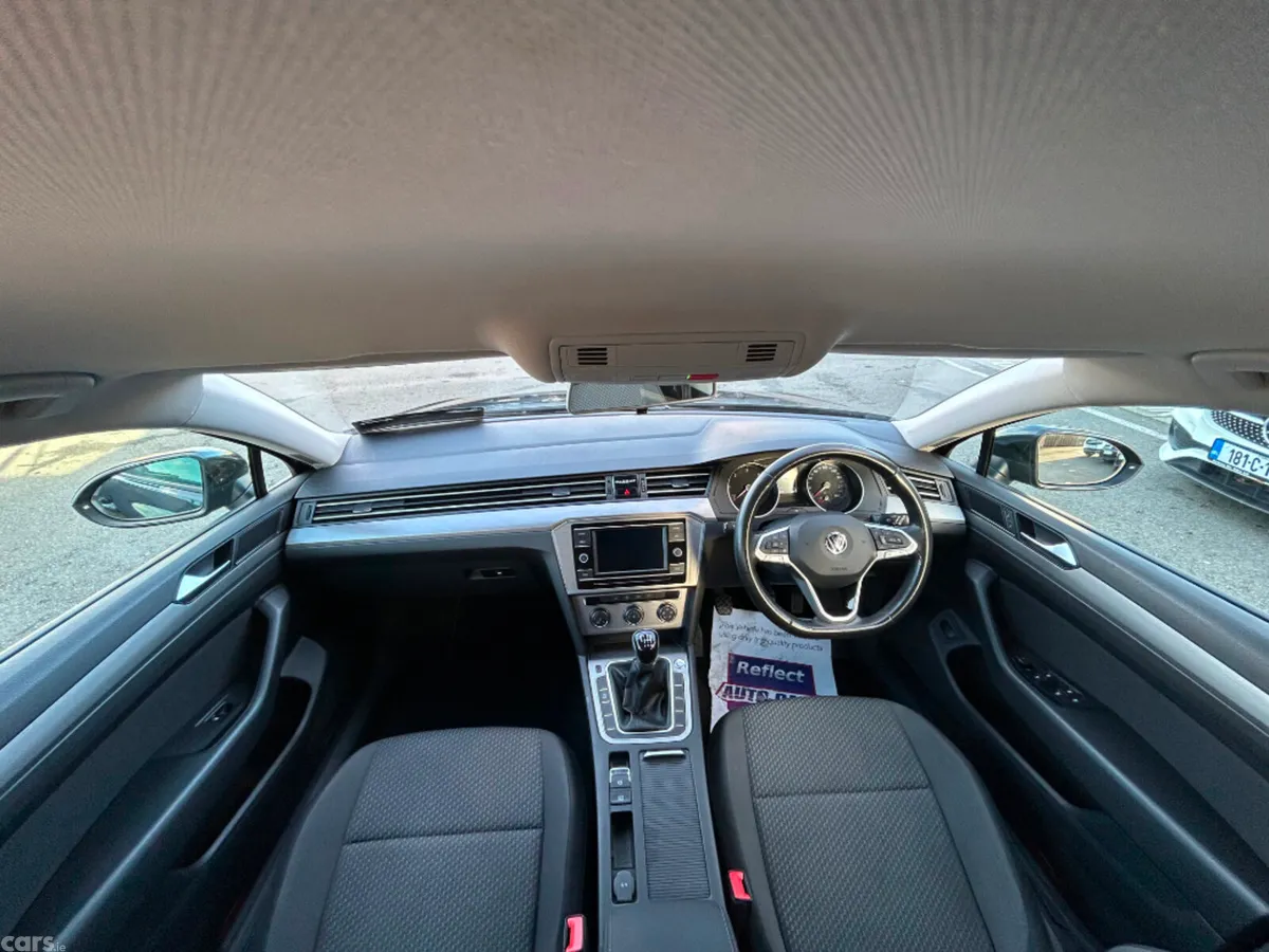 Volkswagen Passat Estate, Diesel, 2020, Grey